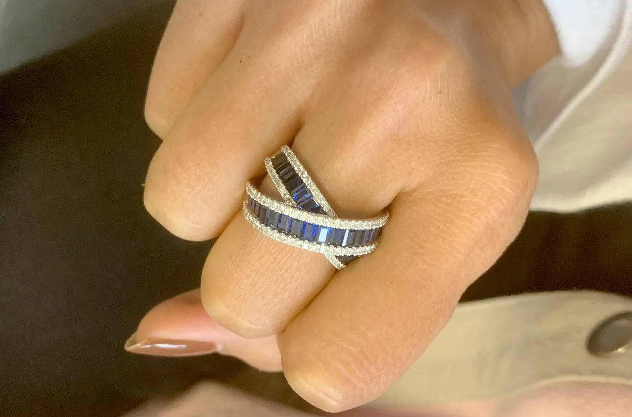 Ring 14kt White Gold Sapphires & Diamonds Criss Cross