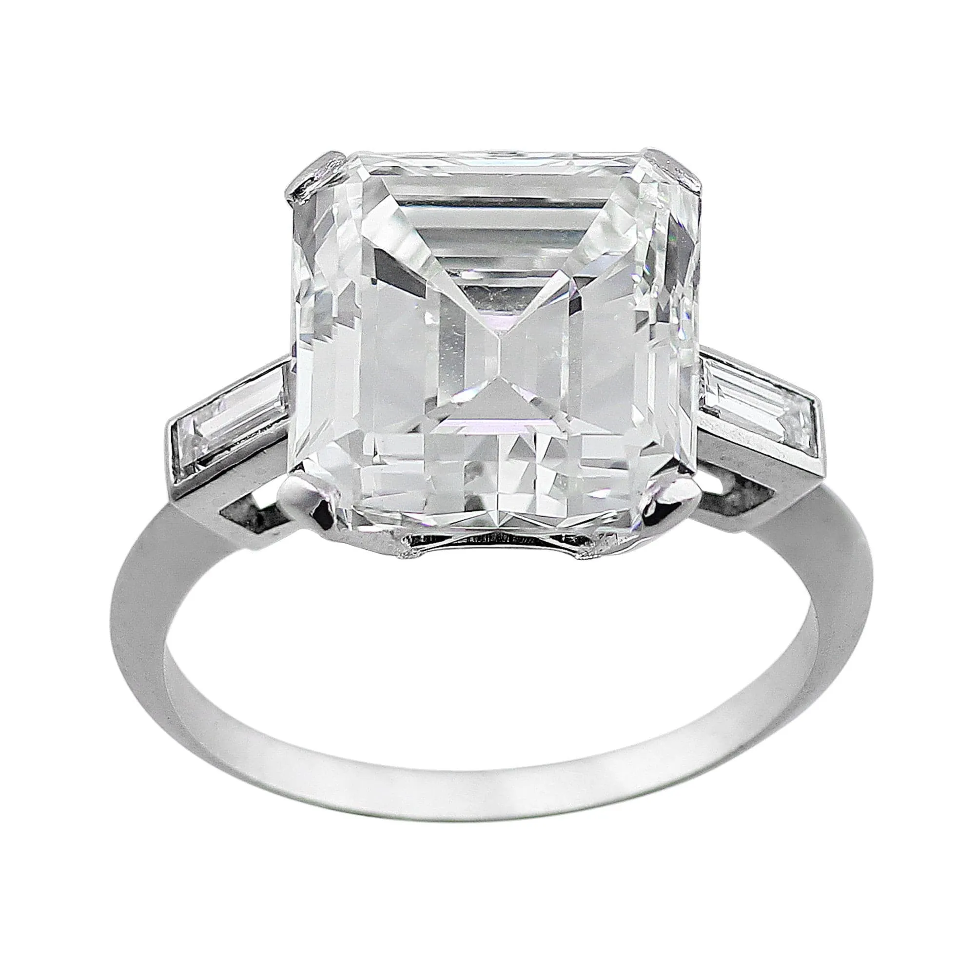 Rivière Platinum 8ct Emerald Cut Diamond Ring