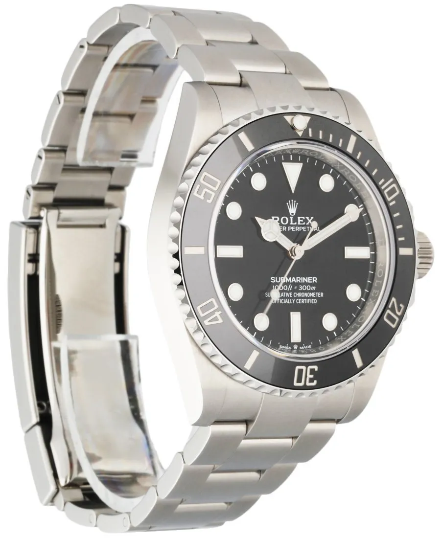Rolex Submariner 124060 Men's watch Box & papers