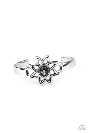 Sahara Garden Black Paparazzi Bracelet