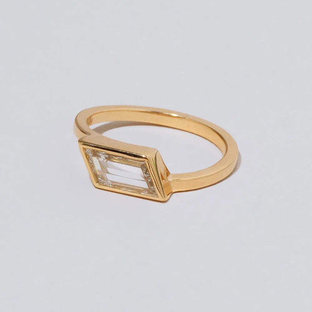 Soutenu Ring