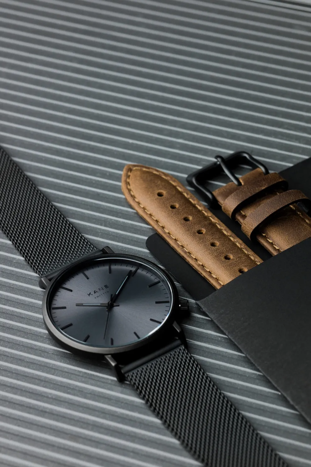 Vintage Brown Leather Strap (black)