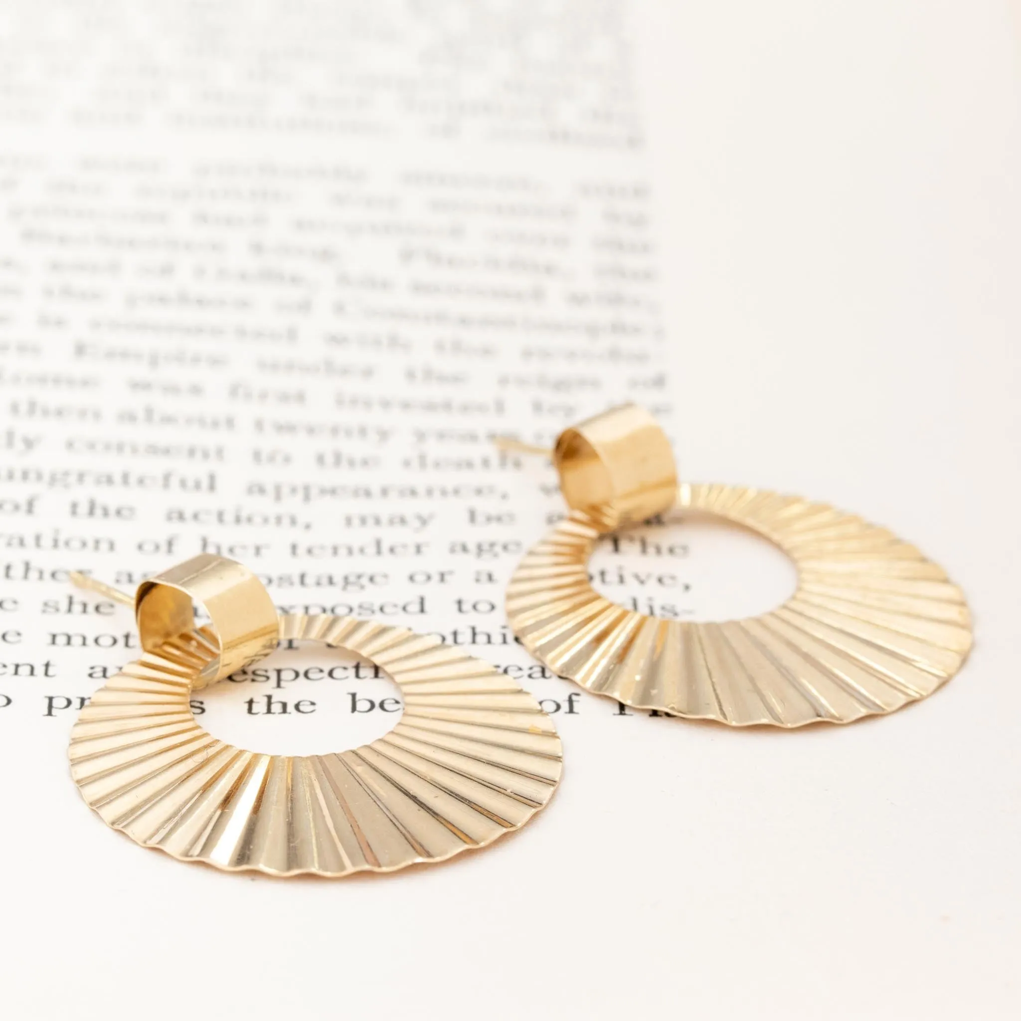 Vintage Fan Motif Earrings