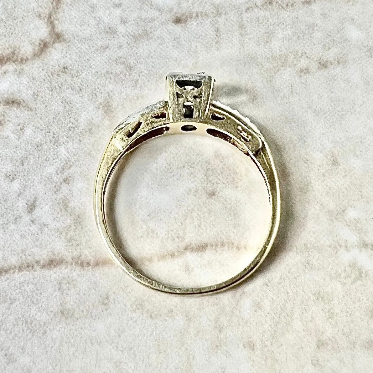 Vintage Retro 14 Karat Gold Diamond Engagement Ring